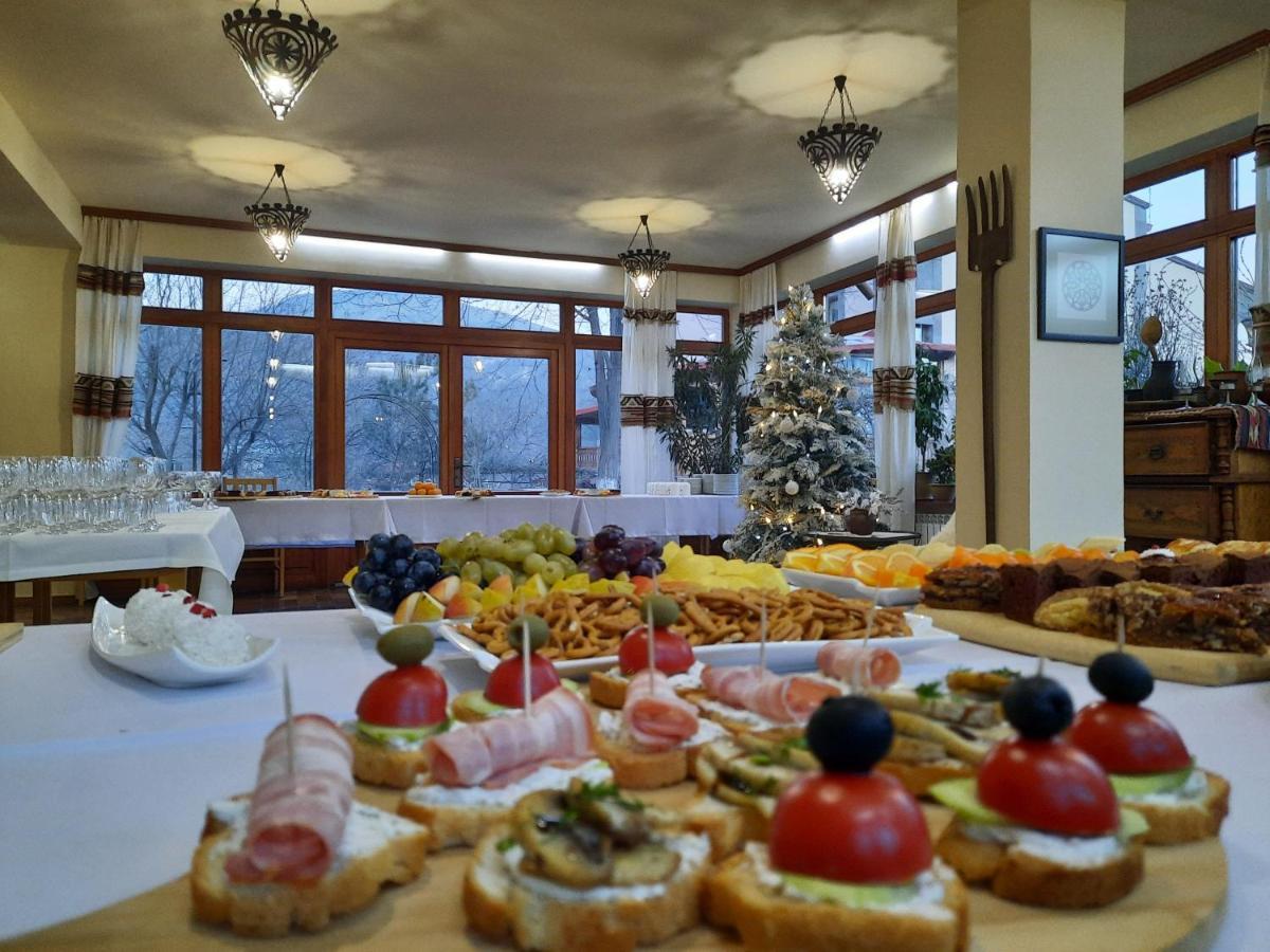 Hotel Mirhav Goris Luaran gambar