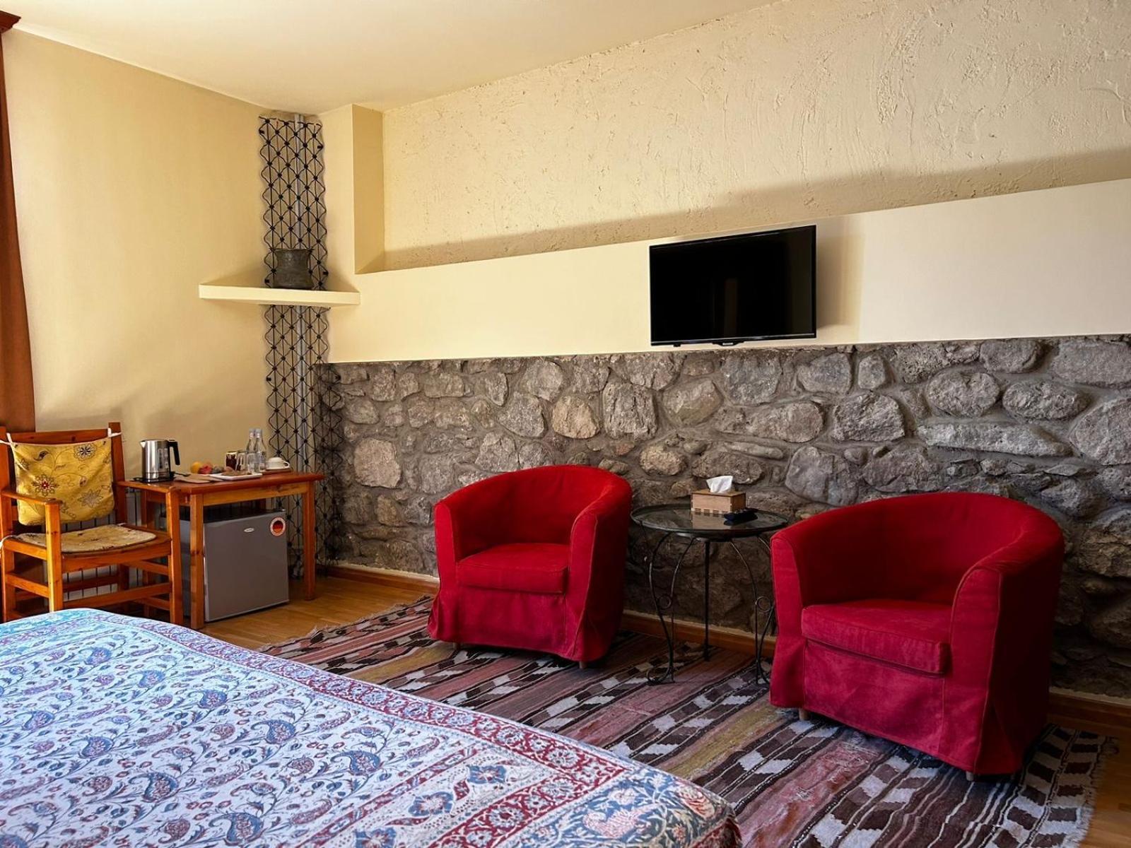 Hotel Mirhav Goris Luaran gambar